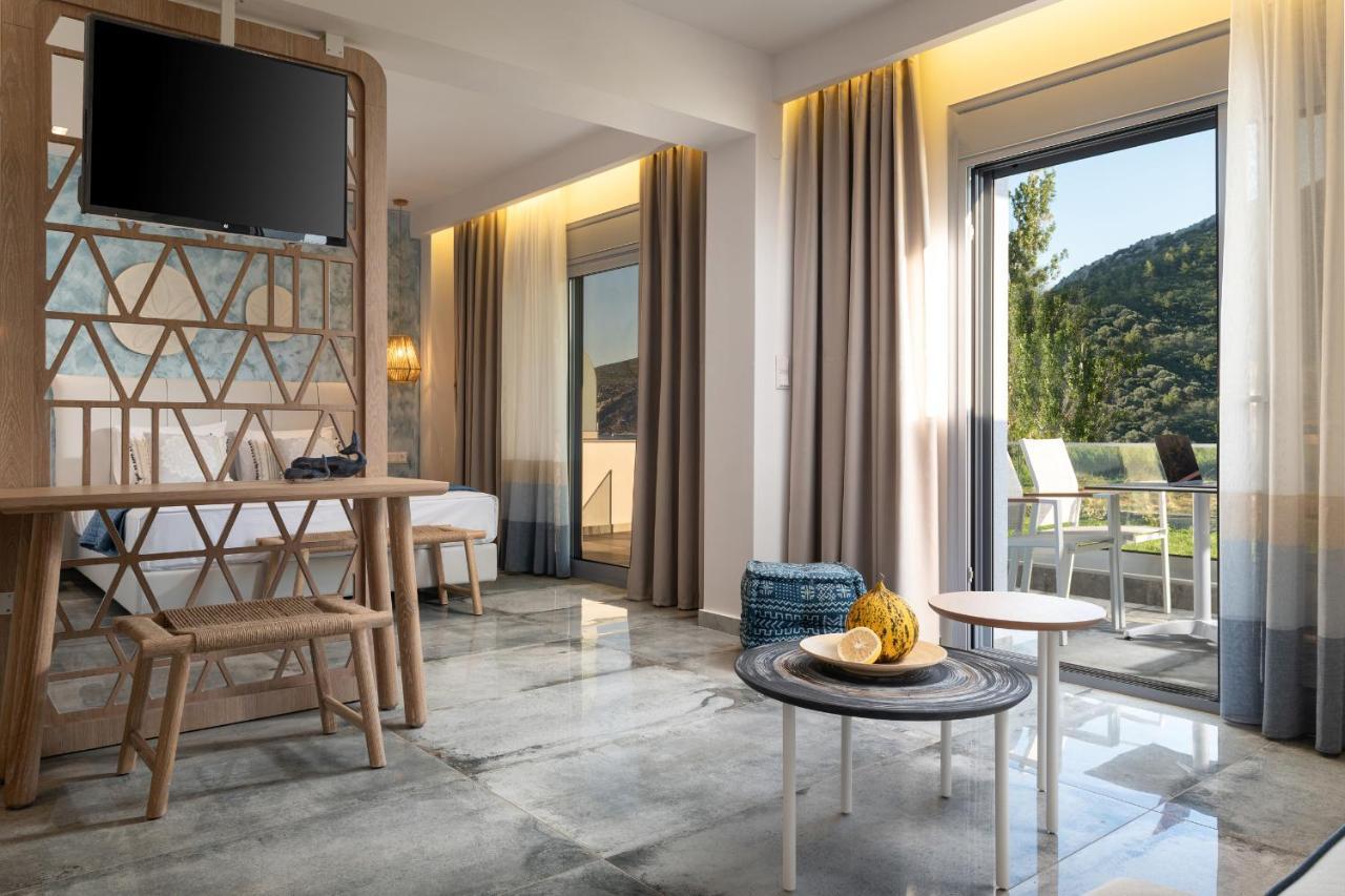 Notia Luxury Living Aparthotel ปอร์โตกูโฟ ภายนอก รูปภาพ