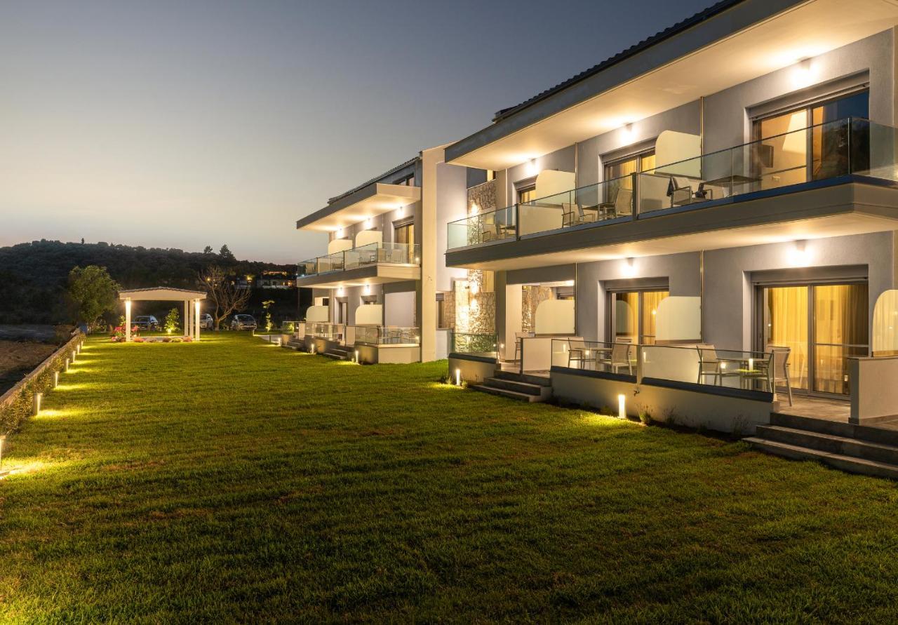 Notia Luxury Living Aparthotel ปอร์โตกูโฟ ภายนอก รูปภาพ